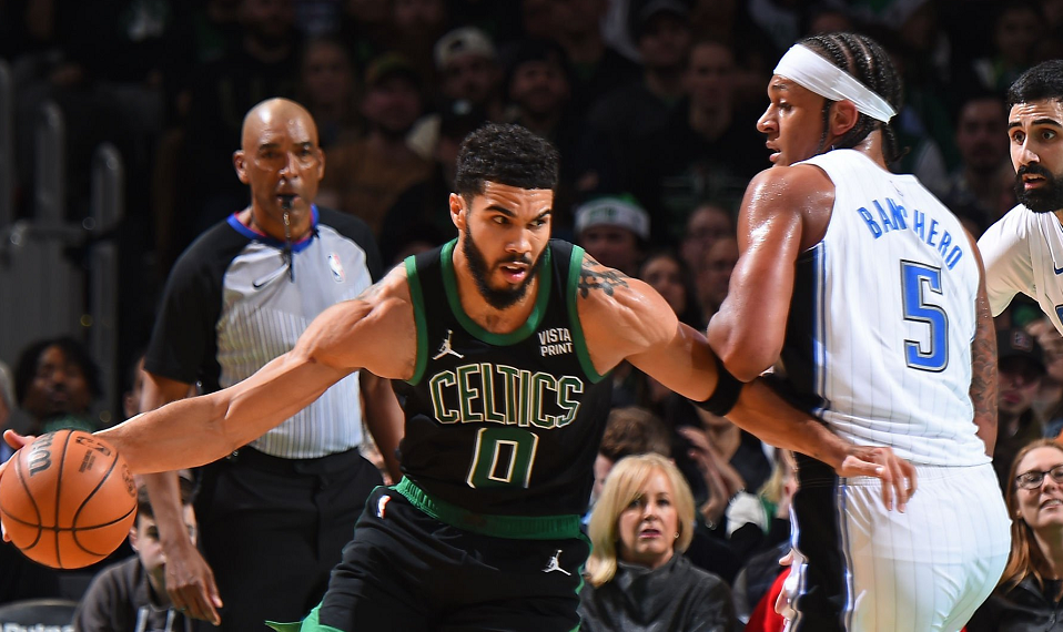 热火逆转凯尔特人,锡安扛起全队 热火逆转凯尔特人,锡安扛起全队