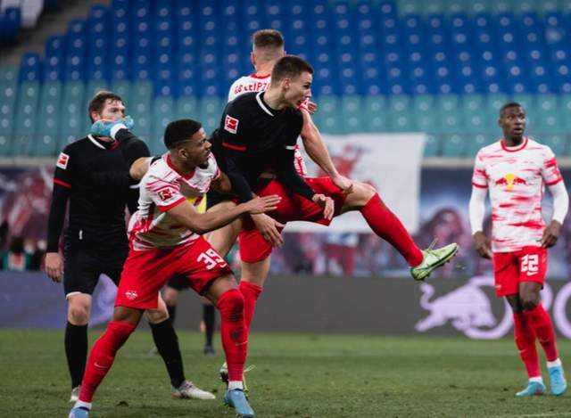 尤文鏖战莱比锡红牛,穆勒高光表现 尤文鏖战莱比锡红牛,穆勒高光表现