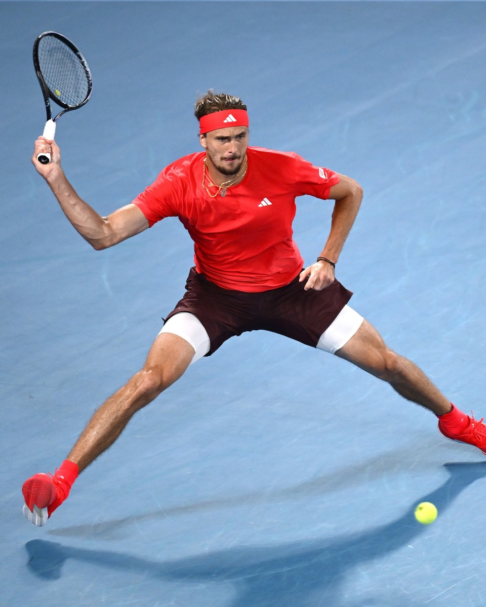 拉沃尔杯碾压澳网，兹维列夫扛起全队