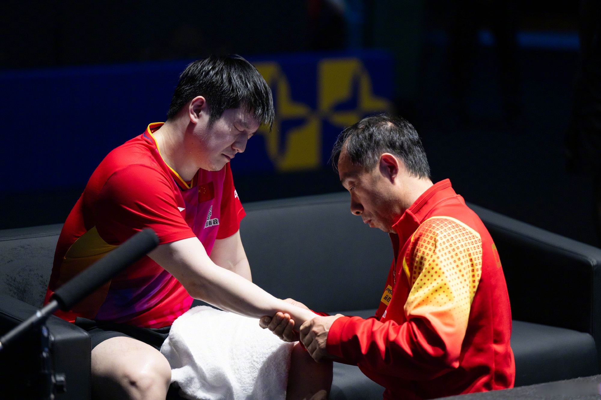 英格兰队完胜中国队，林高远惊艳四座