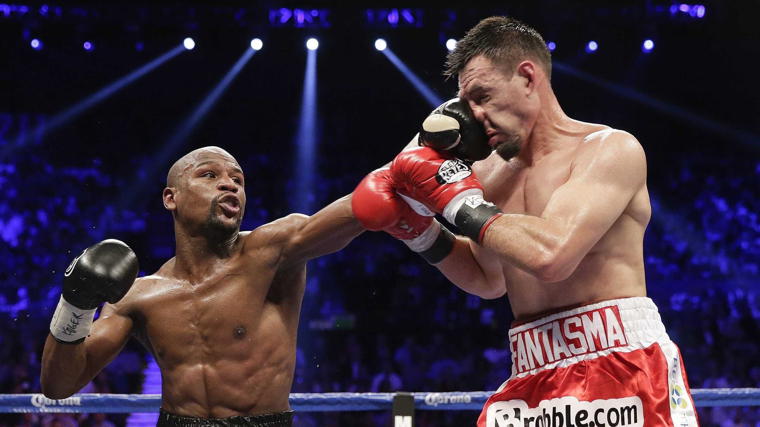 数据爆炸的弗拉霍维奇与险胜韩国的美国，足球世界的新旧秩序碰撞