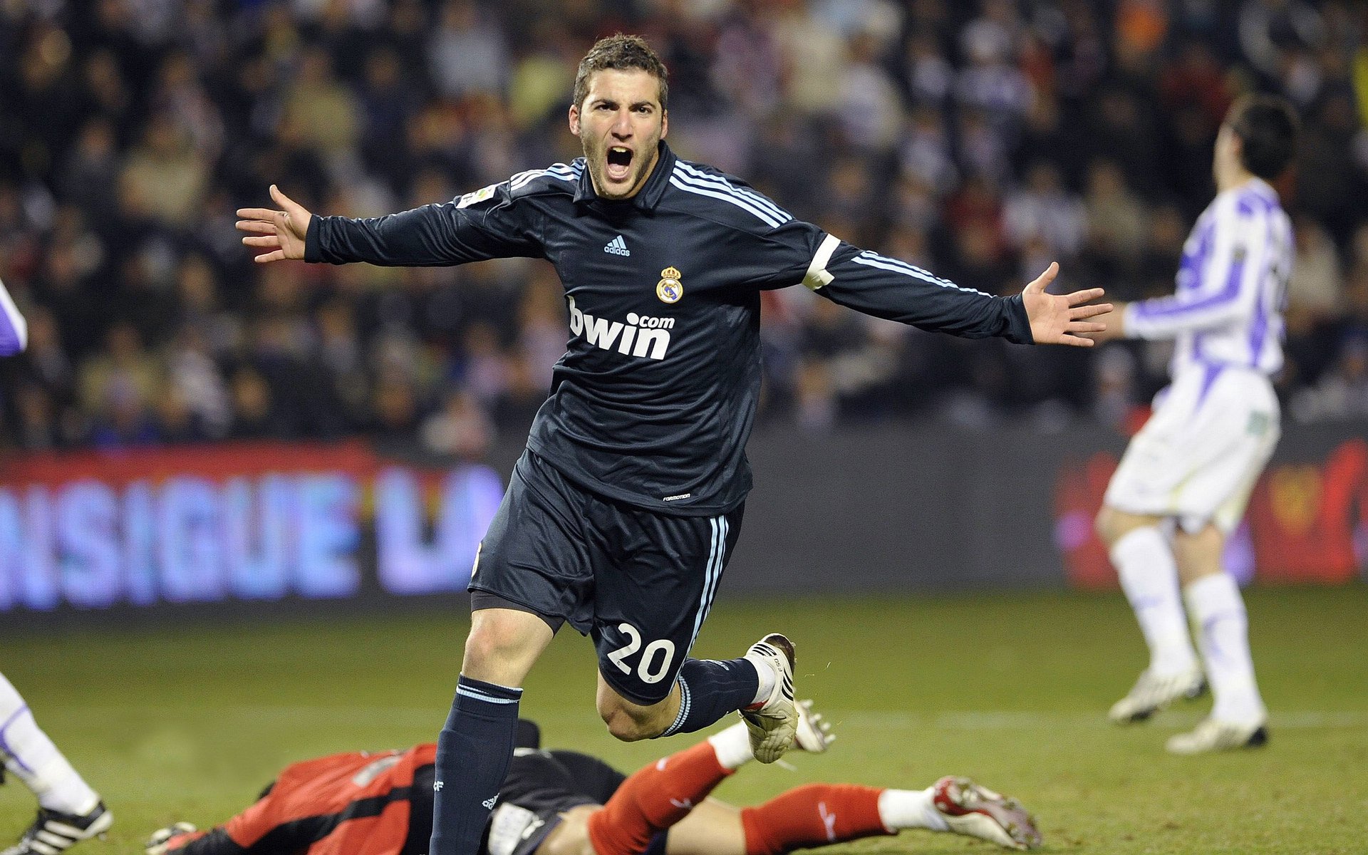 若日尼奥刷新纪录之夜，德国压哨绝杀上演冰与火之歌